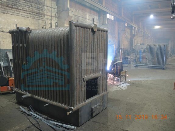 Производство водогрейных котлов отопления серии КВр