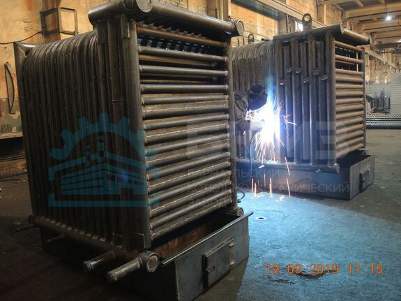 Производство водогрейных котлов отопления серии КВр